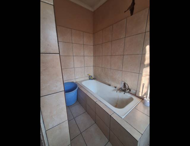 8 BEDROOM HOUSE FOR SALE IN PEACEHAVEN